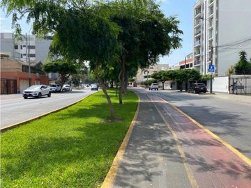 Remodelado ,105 m2,2 Dor, c/b servicio, cochera