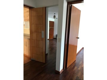 Remodelado ,105 m2,2 Dor, c/b servicio, cochera