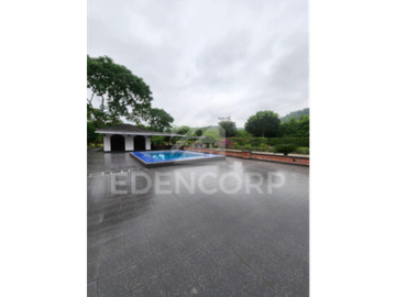 Casa estilo Inglés en Manglaralto