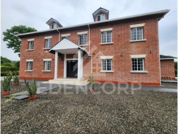 Casa estilo Inglés en Manglaralto