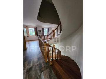 Casa estilo Inglés en Manglaralto