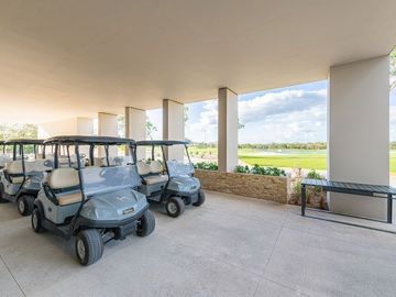 Casa en venta con vista al campo de golf en Provincia Residencial, Mérida