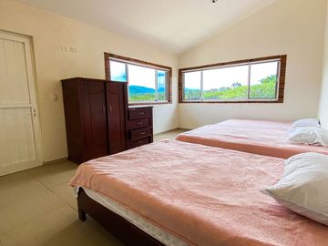 CASA EN VENTA, YAUTEPEC A 10 MINUTOS DE LAS ESTACAS