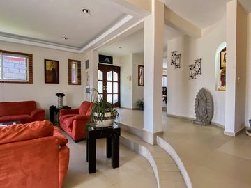 CASA EN VENTA, YAUTEPEC A 10 MINUTOS DE LAS ESTACAS