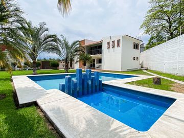 CASA EN VENTA, YAUTEPEC A 10 MINUTOS DE LAS ESTACAS