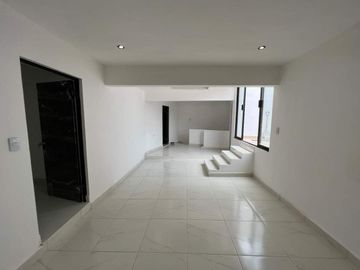 CASA EN VENTA EN HACIENDA LAS PUENTES, SAN NICOLAS DE LOS GARZA