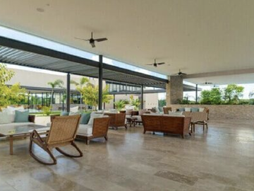 CASA RESIDENCIAL EN PRE-VENTA DE 4 RECAMARAS EN NORTE MERIDA, KOMCHEN.