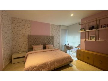 VENDO APARTAMENTO DE LUJO EN BARRIO EL GOLF
