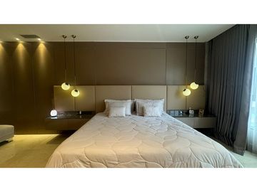 VENDO APARTAMENTO DE LUJO EN BARRIO EL GOLF