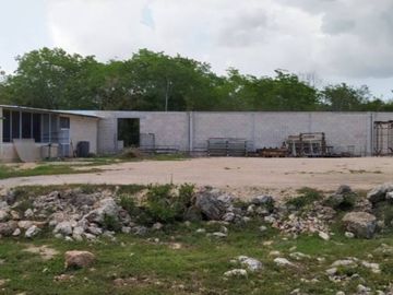 Terreno con Construccion en Venta en Dzununcán, Mérida, Yucatán