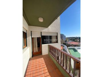 DEPTO 2 AMB. VISTA LATERAL AL MAR, UBICADO EN CENTRO DE VILLA GESELL!