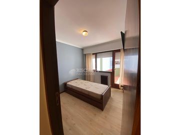 DEPTO 2 AMB. VISTA LATERAL AL MAR, UBICADO EN CENTRO DE VILLA GESELL!