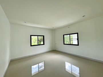4 Bedroom House for sale in Nong Chom, Chiang Mai