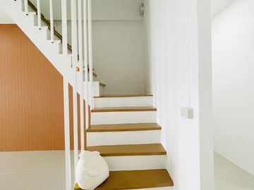 2 Bedroom Townhouse for sale in Khu Khot, Pathum Thani