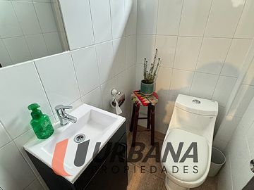 EXCLUSIVA PROPIEDAD CON VISTA PANORÁMICA PONIENTE.