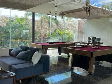 VENTA  casa nueva, Privada El Origen. .amenidades ,con paneles solares. Temozón