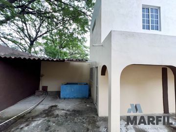 Casa Venta Norte de Villa de Álvarez Colima 2 Recámaras Terraza Amplio Terreno