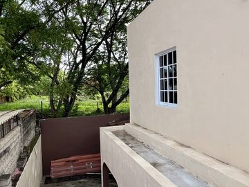 Casa Venta Norte de Villa de Álvarez Colima 2 Recámaras Terraza Amplio Terreno