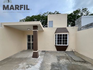 Casa Venta Norte de Villa de Álvarez Colima 2 Recámaras Terraza Amplio Terreno