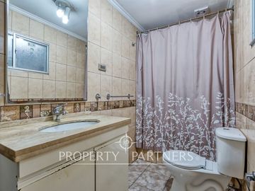 Full Conectividad y seguridad: Casa en venta en pasaje cerrado a pasos Metro Plaza Egaña