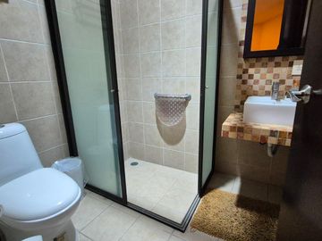 CASA EN VENTA EN CAMPESTRE MORILLOTLA CON ALBERCA Y GYM!! JARDIN ENORME!