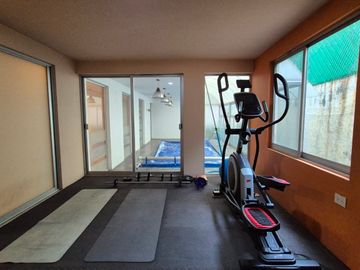 CASA EN VENTA EN CAMPESTRE MORILLOTLA CON ALBERCA Y GYM!! JARDIN ENORME!