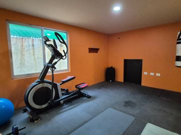 CASA EN VENTA EN CAMPESTRE MORILLOTLA CON ALBERCA Y GYM!! JARDIN ENORME!
