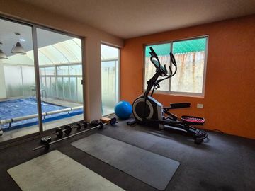 CASA EN VENTA EN CAMPESTRE MORILLOTLA CON ALBERCA Y GYM!! JARDIN ENORME!