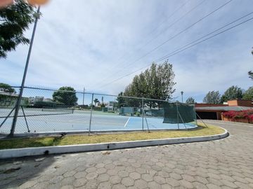 CASA EN VENTA EN CAMPESTRE MORILLOTLA CON ALBERCA Y GYM!! JARDIN ENORME!