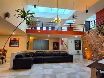CASA EN VENTA EN CAMPESTRE MORILLOTLA CON ALBERCA Y GYM!! JARDIN ENORME!