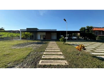 Casa campestre en condominio en venta / permuta La Buitrera Palmira