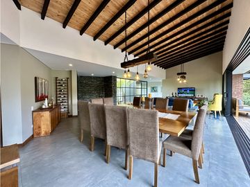 Venta De Casa En El Retiro