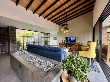 Venta De Casa En El Retiro