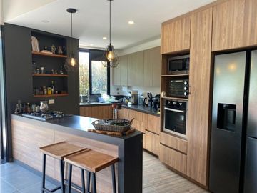 Venta De Casa En El Retiro