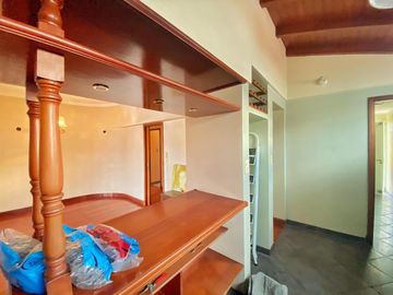 VENTA CASA CON GALPÓN 172 M2 PATIO TERRAZA QUINCHO LANUS