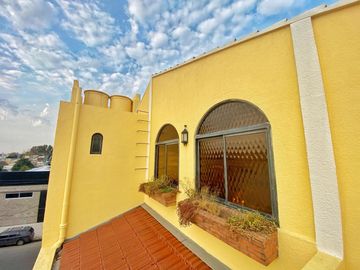 VENTA CASA CON GALPÓN 172 M2 PATIO TERRAZA QUINCHO LANUS