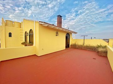 VENTA CASA CON GALPÓN 172 M2 PATIO TERRAZA QUINCHO LANUS
