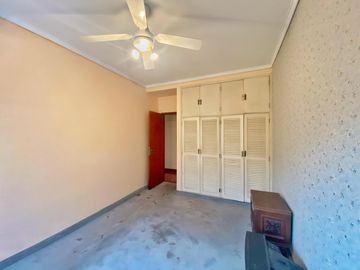 VENTA CASA CON GALPÓN 172 M2 PATIO TERRAZA QUINCHO LANUS