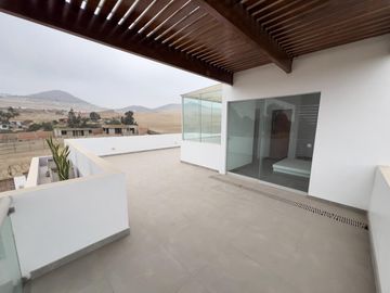 LINDA CASA CON PISCINA EN ALQUILER EN LURIN