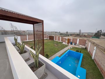 LINDA CASA CON PISCINA EN ALQUILER EN LURIN