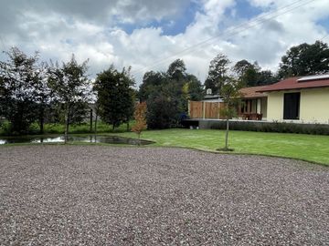 Casa en venta en Los Saucos, Valle de Bravo