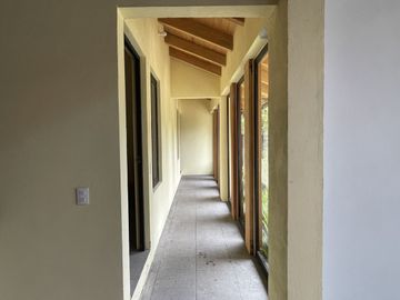 Casa en venta en Los Saucos, Valle de Bravo