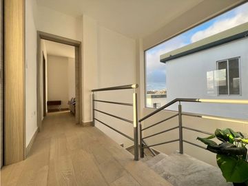 CASA EN ALQUILER A ESTRENAR AL SUR DE MANTA EN LA URBANIZACIÓN NAHLA
