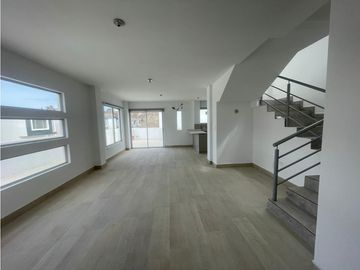 CASA EN ALQUILER A ESTRENAR AL SUR DE MANTA EN LA URBANIZACIÓN NAHLA