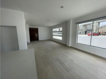 CASA EN ALQUILER A ESTRENAR AL SUR DE MANTA EN LA URBANIZACIÓN NAHLA