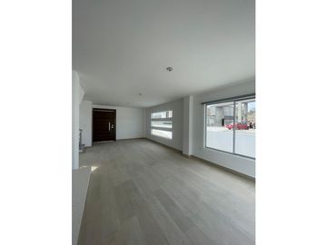 CASA EN ALQUILER A ESTRENAR AL SUR DE MANTA EN LA URBANIZACIÓN NAHLA