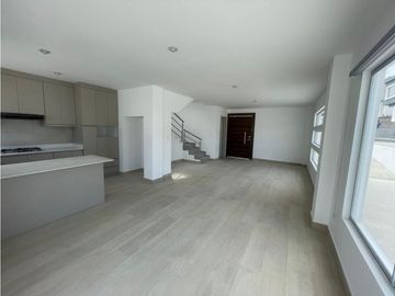 CASA EN ALQUILER A ESTRENAR AL SUR DE MANTA EN LA URBANIZACIÓN NAHLA