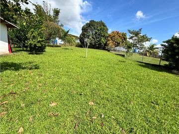 TERRENO / LOS NANCES  LA PRADERA DE UTIVE / CON CABAÑA / 1600 M2
