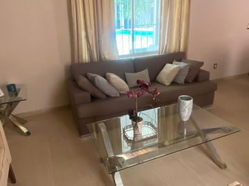 Casa en Venta con Alberca en Col. Jardín 20 de Noviembre, Madero Tamaulipas.
