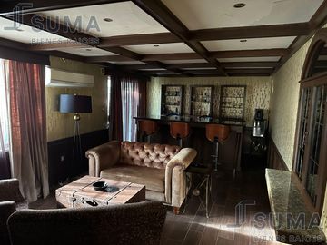 Casa en Venta con Alberca en Col. Jardín 20 de Noviembre, Madero Tamaulipas.